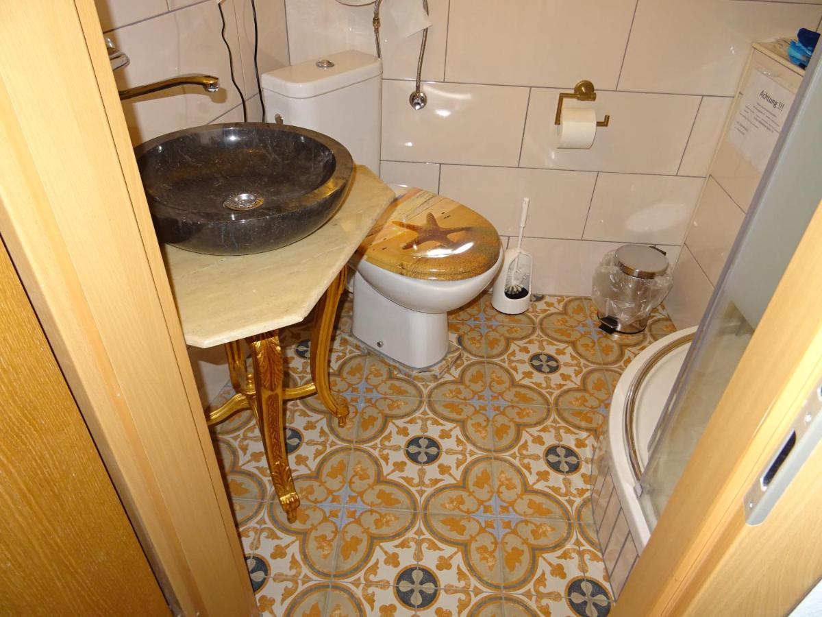 " Art Ddr" Eig Bad Dir Im Zim, 3 Og, Treppensteigen Kein Fruehhstueck Keine Kueche Nur Uebernachtung Parkpl, Wifi, Blankenb Hotel แบลงเคนบวร์ก ภายนอก รูปภาพ